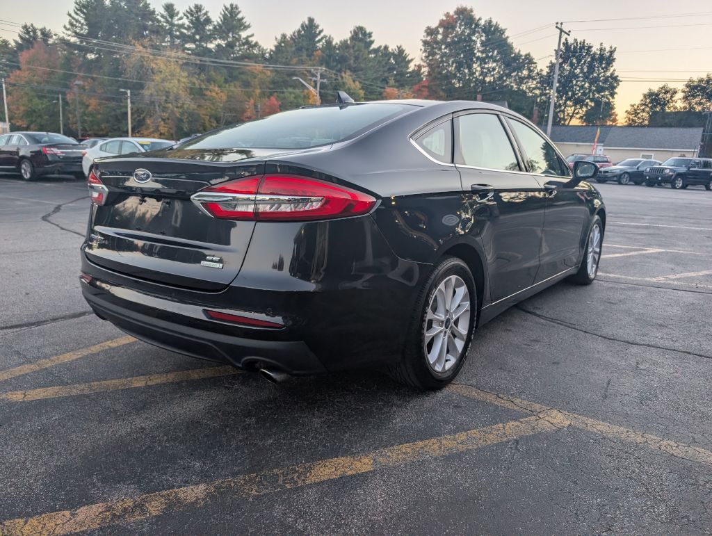 Photo 7 of this FORD FUSION