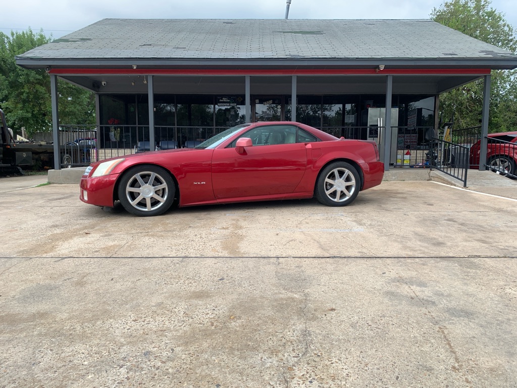 2004 CADILLAC XLR