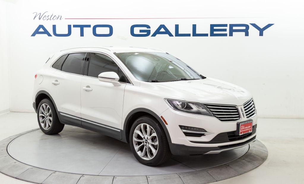 Photo 7 of this LINCOLN MKC
