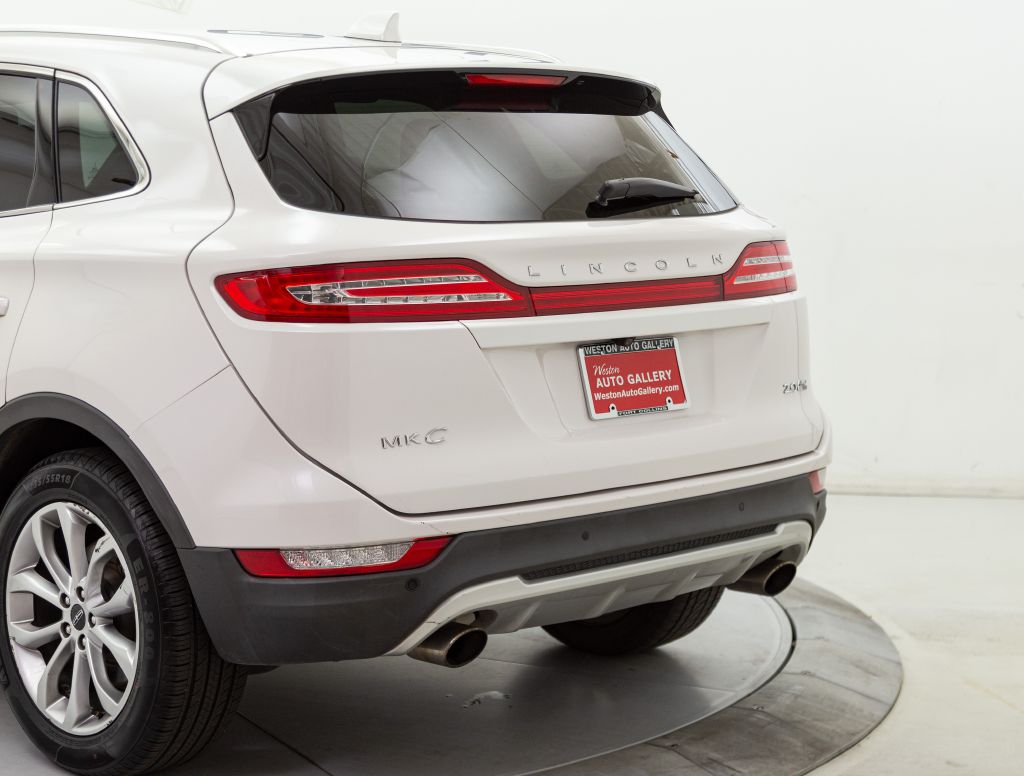Photo 14 of this LINCOLN MKC
