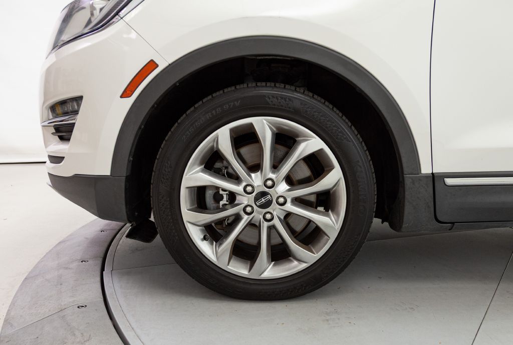 Photo 26 of this LINCOLN MKC