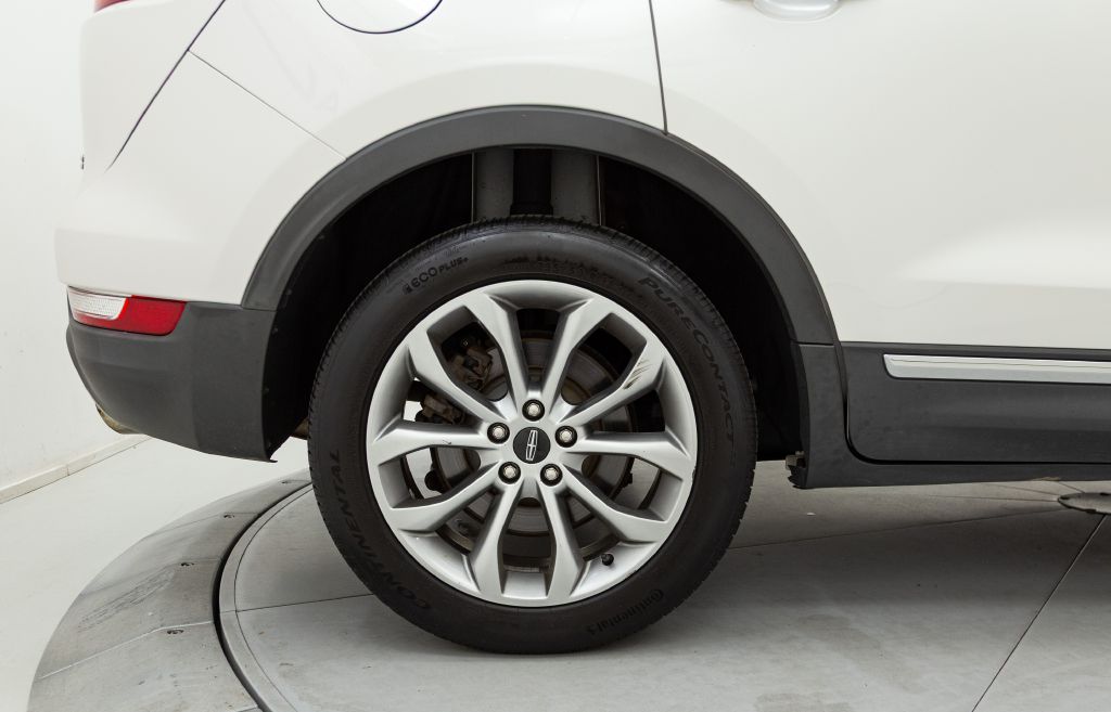 Photo 29 of this LINCOLN MKC