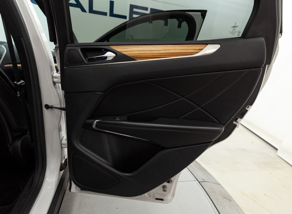 Photo 57 of this LINCOLN MKC