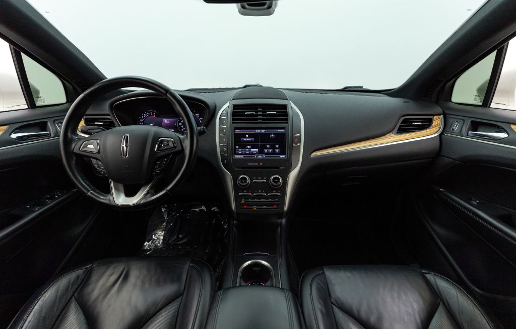 Photo 61 of this LINCOLN MKC