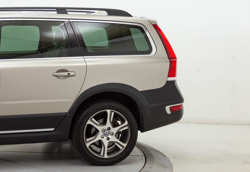 Photo 12 of this VOLVO XC70