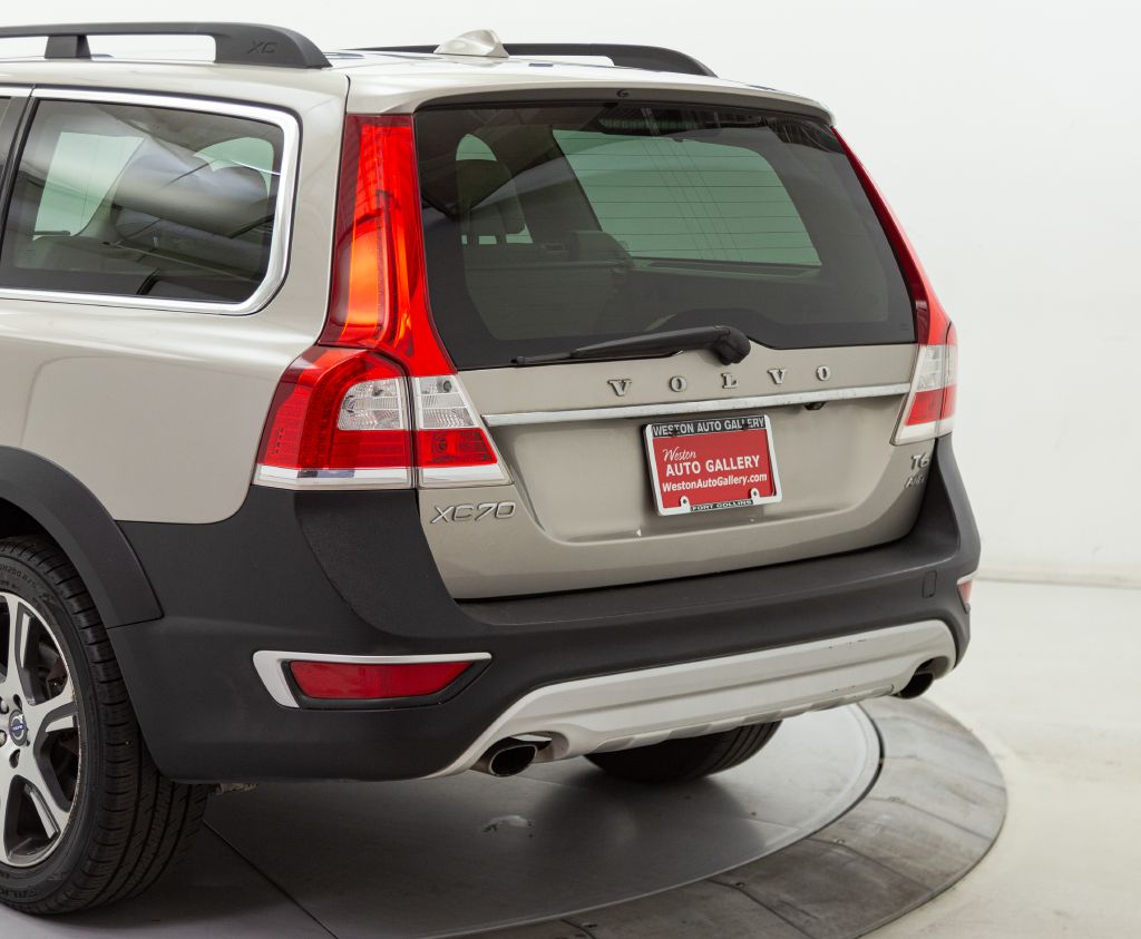 Photo 14 of this VOLVO XC70