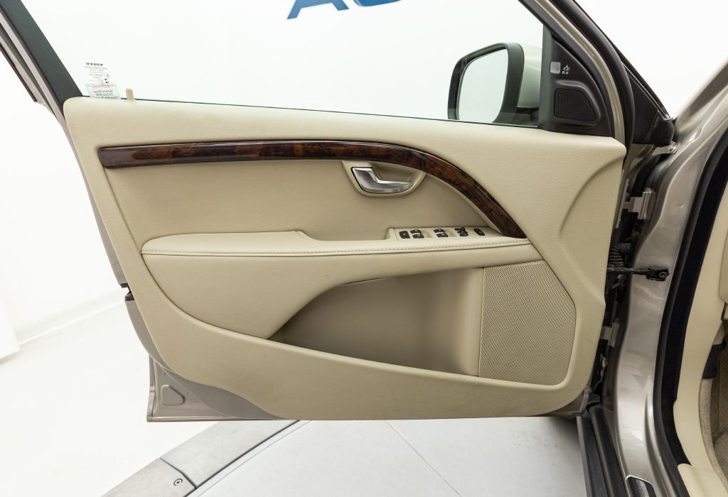 Photo 29 of this VOLVO XC70