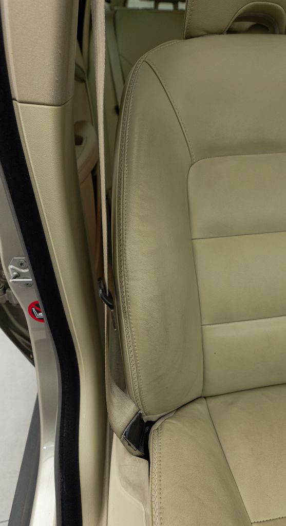Photo 44 of this VOLVO XC70