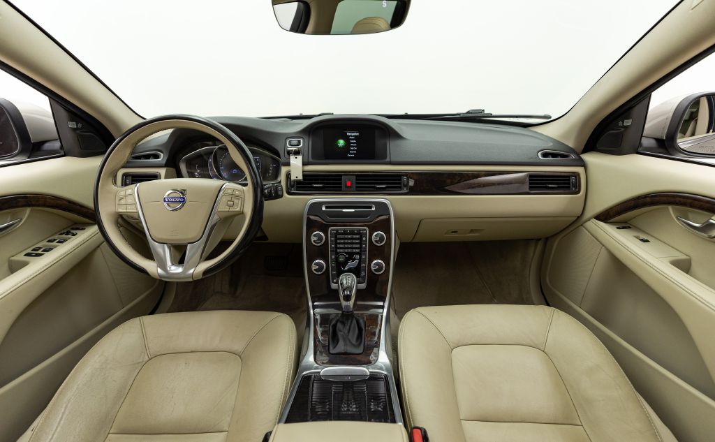 Photo 64 of this VOLVO XC70