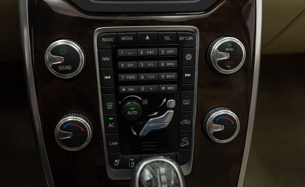 Photo 71 of this VOLVO XC70