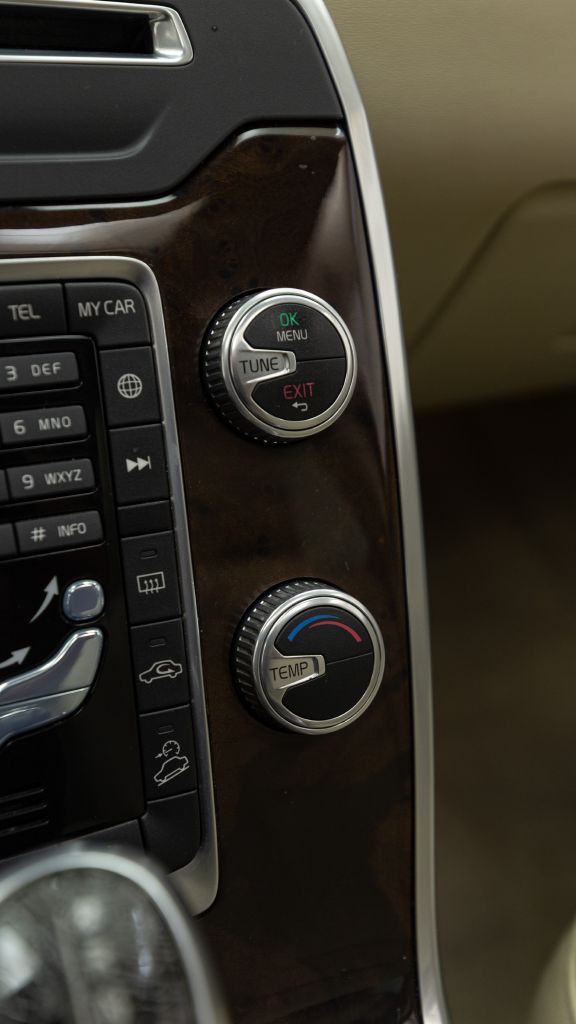 Photo 73 of this VOLVO XC70