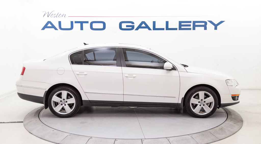 Photo 6 of this VOLKSWAGEN PASSAT