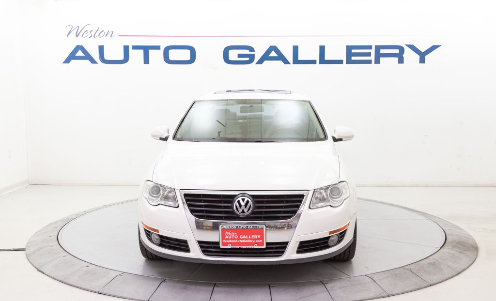 Photo 8 of this VOLKSWAGEN PASSAT