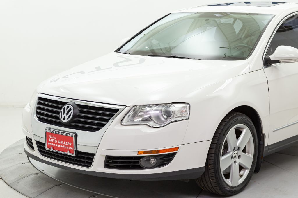 Photo 9 of this VOLKSWAGEN PASSAT