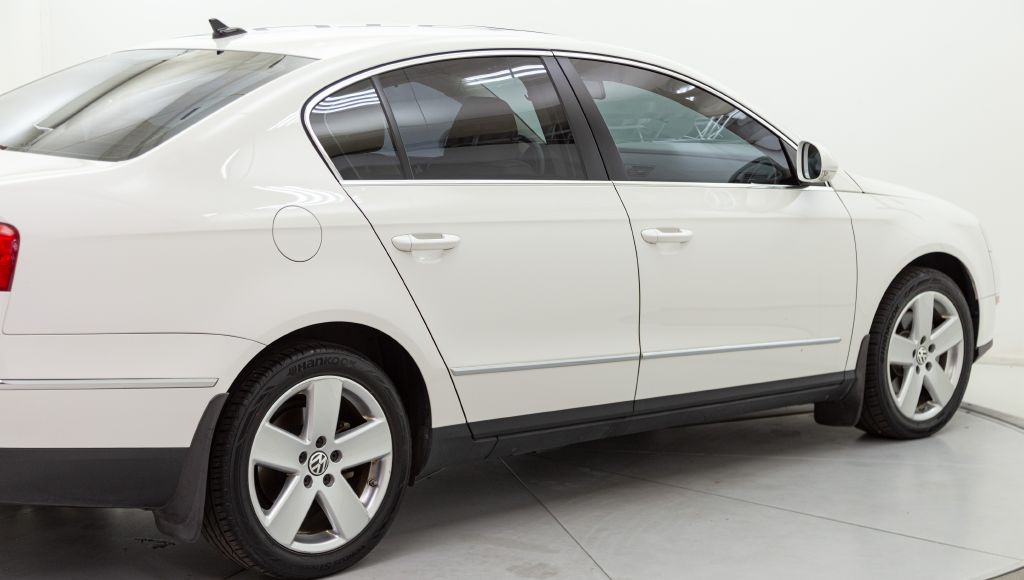 Photo 16 of this VOLKSWAGEN PASSAT