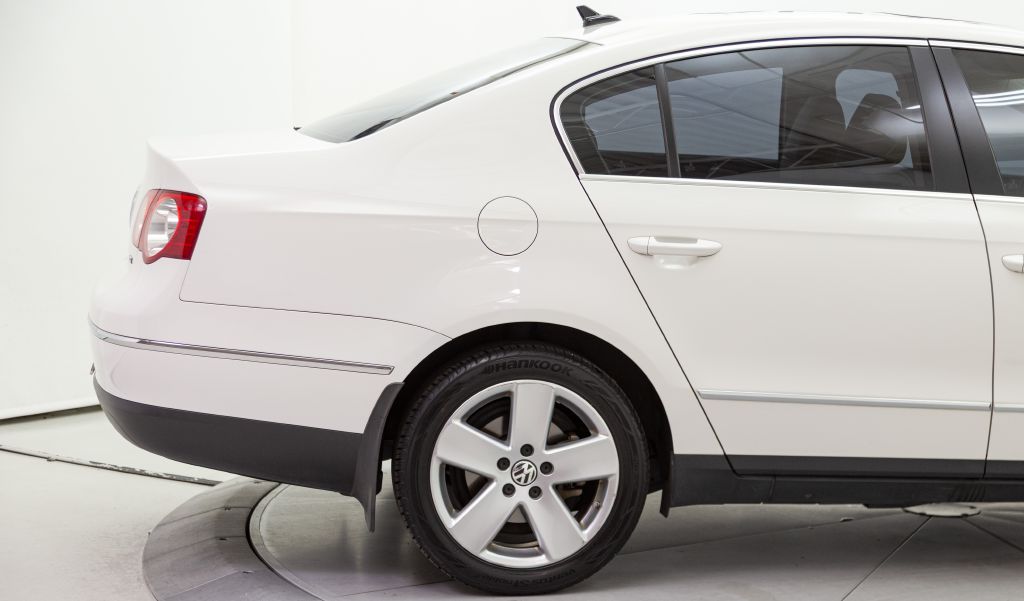 Photo 17 of this VOLKSWAGEN PASSAT