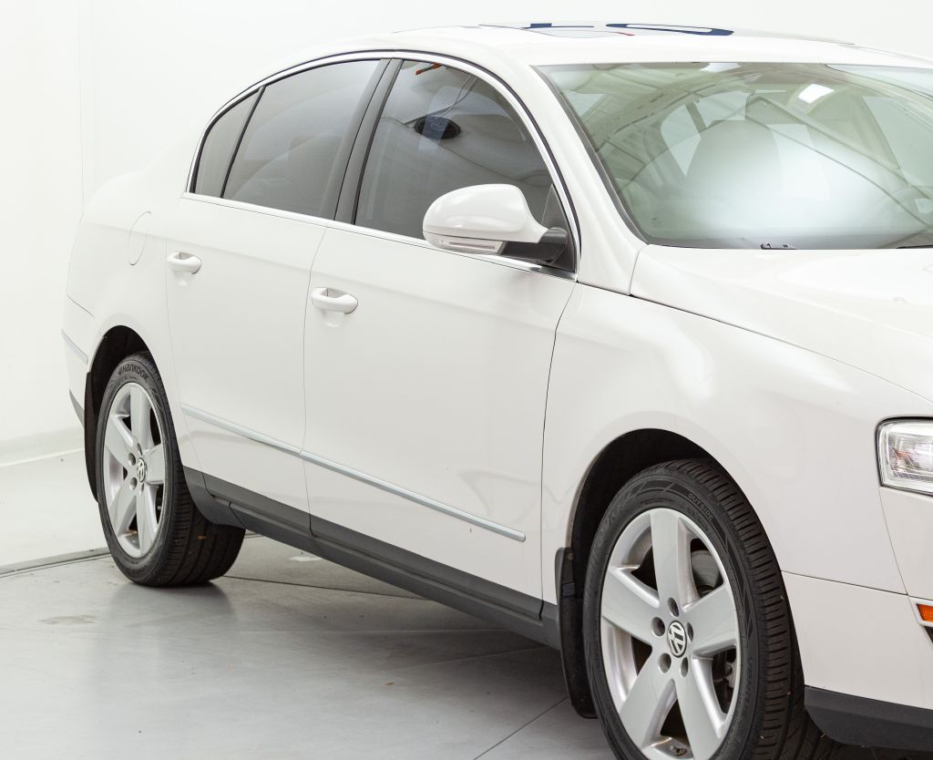 Photo 19 of this VOLKSWAGEN PASSAT