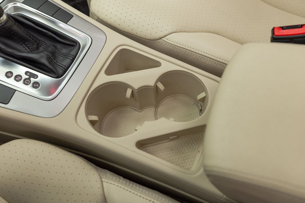 Photo 71 of this VOLKSWAGEN PASSAT
