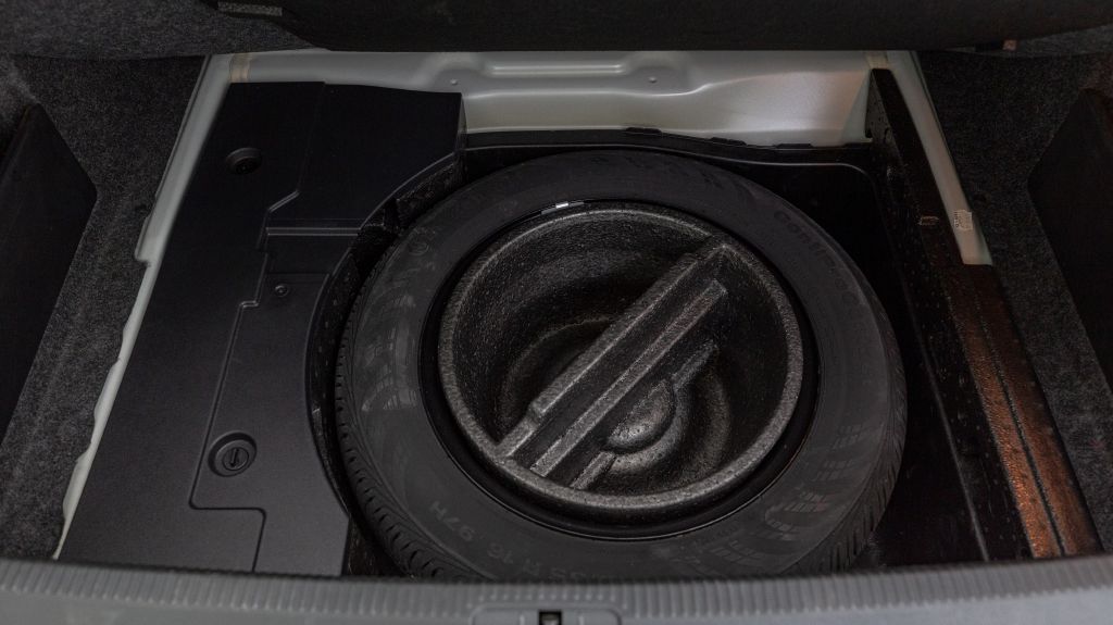 Photo 79 of this VOLKSWAGEN PASSAT