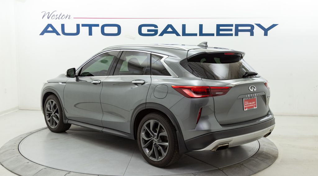 Photo 3 of this INFINITI QX50