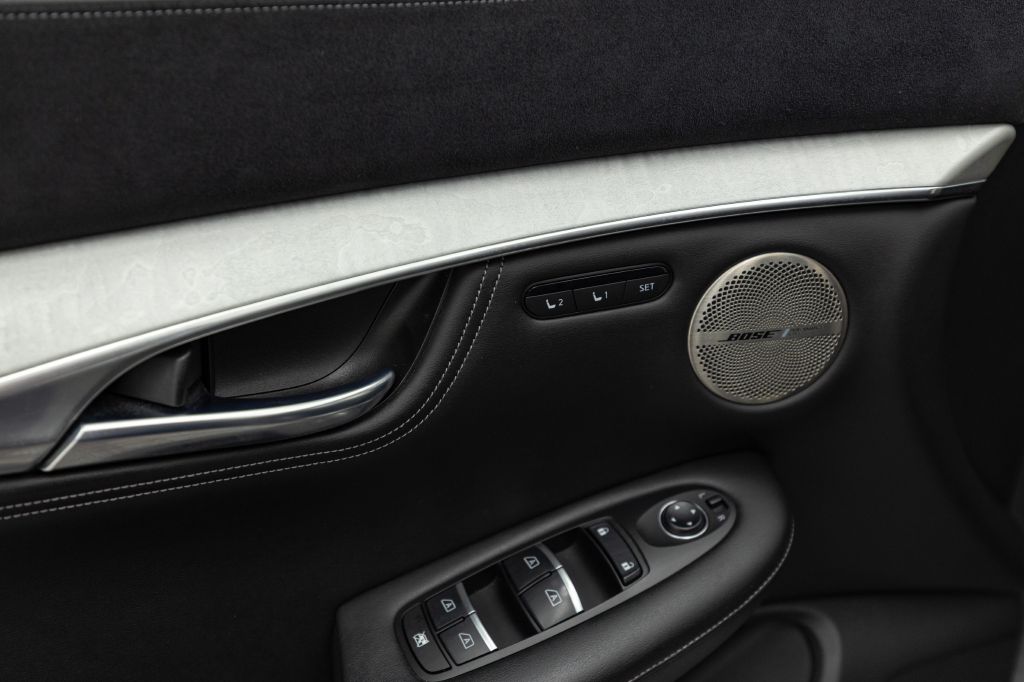 Photo 30 of this INFINITI QX50