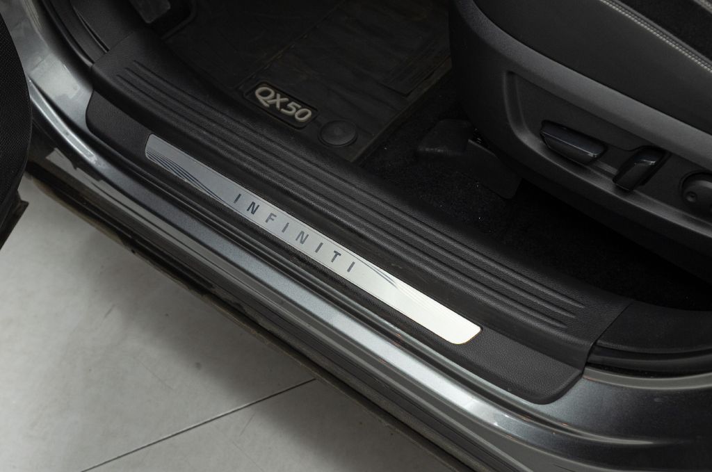 Photo 32 of this INFINITI QX50