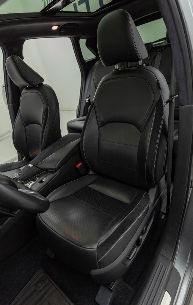 Photo 33 of this INFINITI QX50