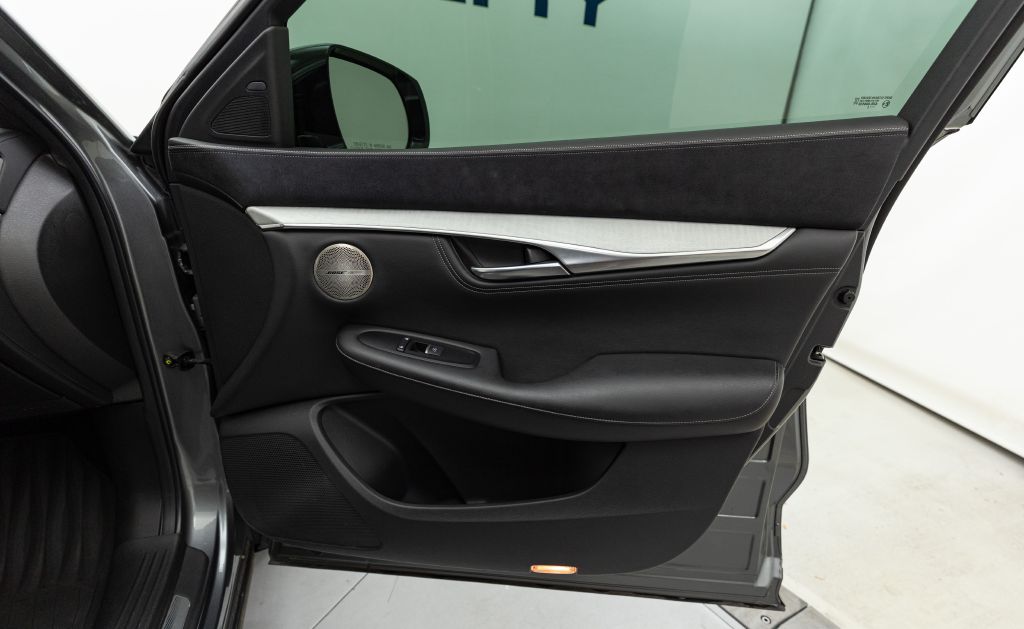 Photo 37 of this INFINITI QX50