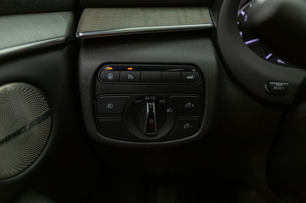 Photo 67 of this INFINITI QX50