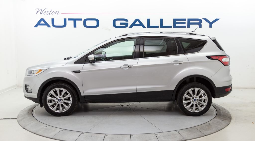 Photo 2 of this FORD ESCAPE