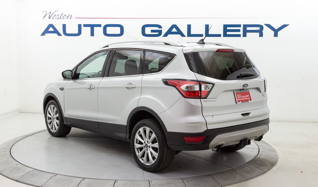 Photo 3 of this FORD ESCAPE