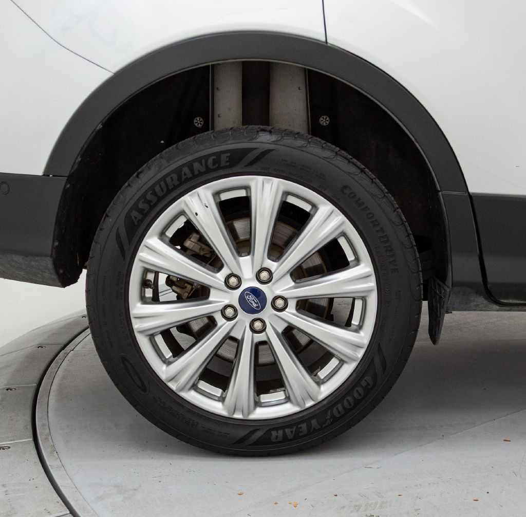 Photo 24 of this FORD ESCAPE