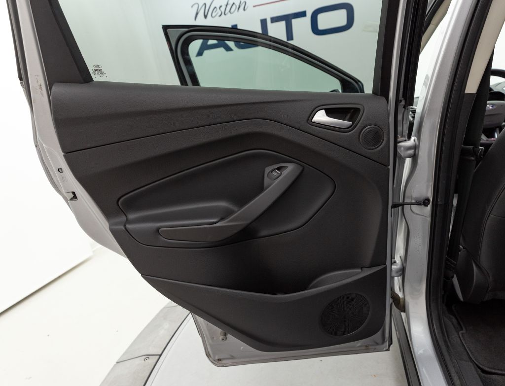 Photo 47 of this FORD ESCAPE