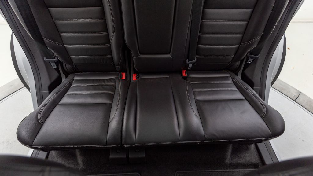 Photo 56 of this FORD ESCAPE