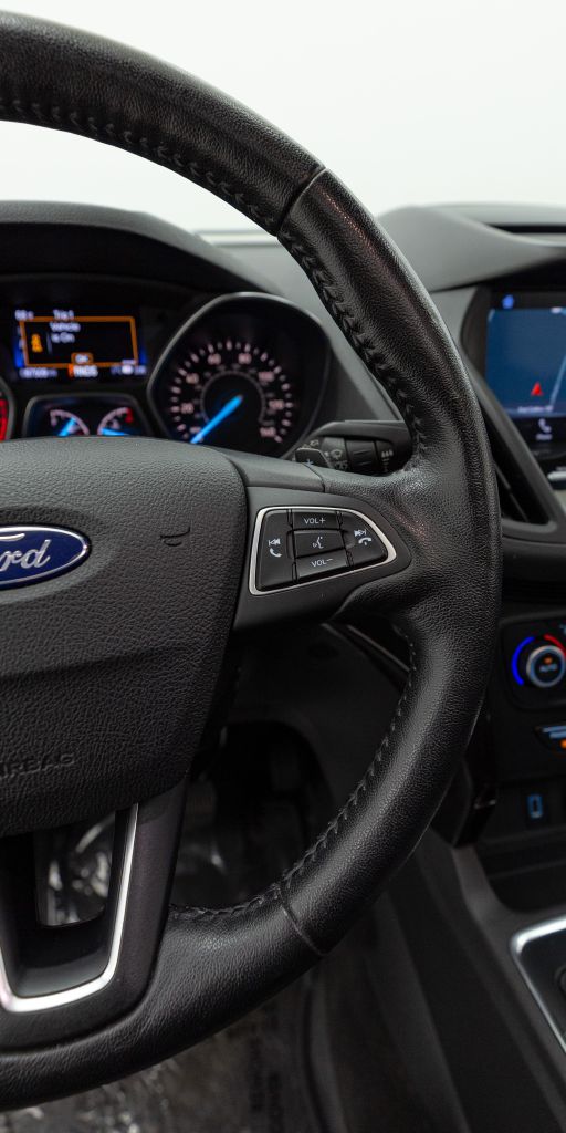 Photo 86 of this FORD ESCAPE