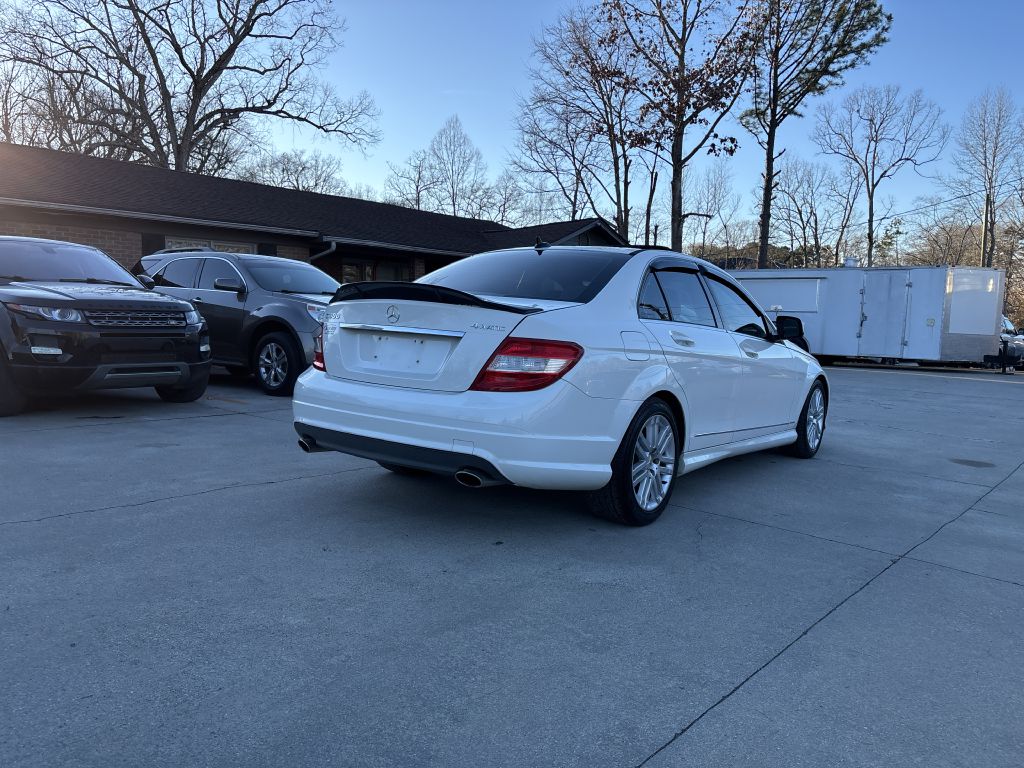 Photo 6 of this MERCEDES-BENZ C-CLASS