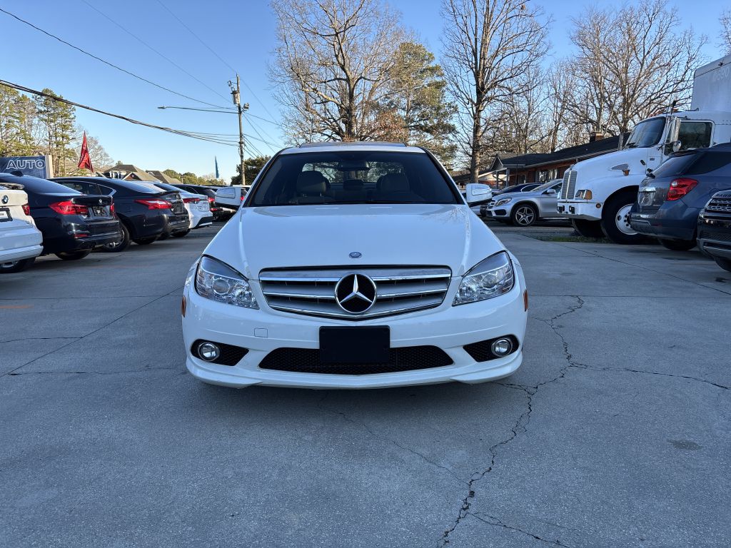 Photo 2 of this MERCEDES-BENZ C-CLASS