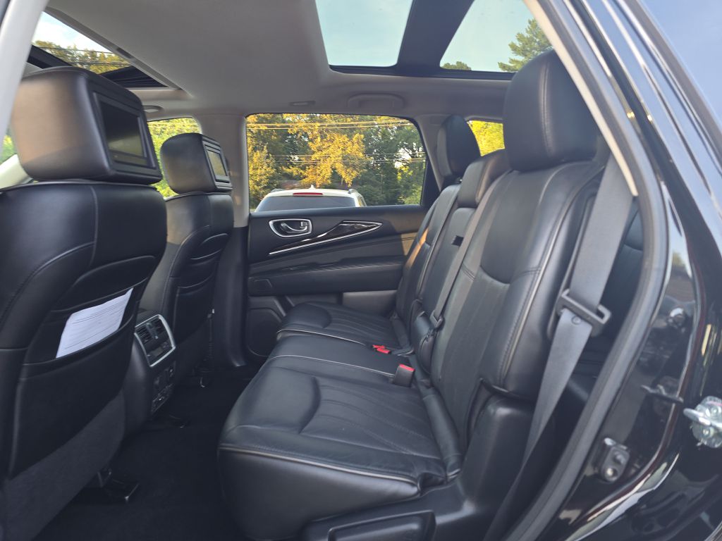 Photo 12 of this INFINITI QX60