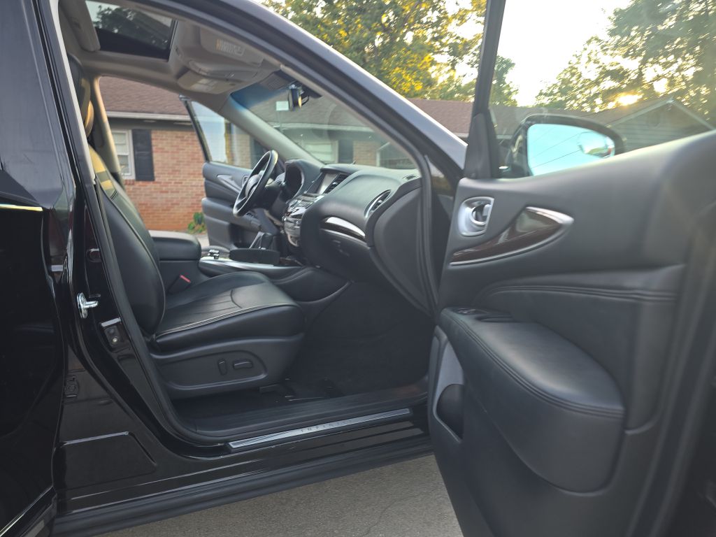 Photo 15 of this INFINITI QX60