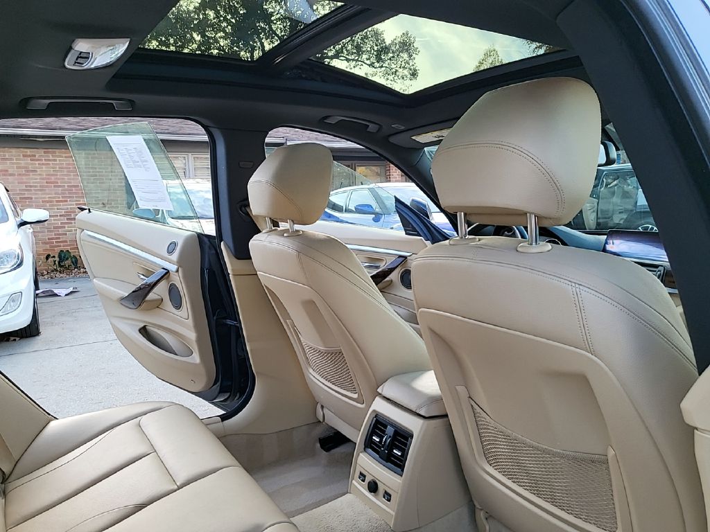 Photo 17 of this BMW 328
