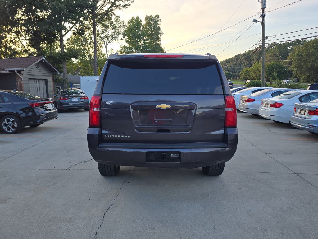 Photo 5 of this CHEVROLET SUBURBAN