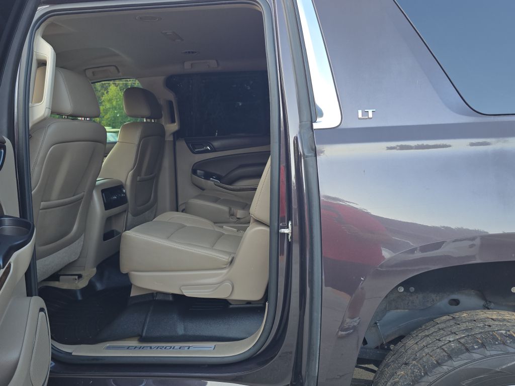 Photo 10 of this CHEVROLET SUBURBAN