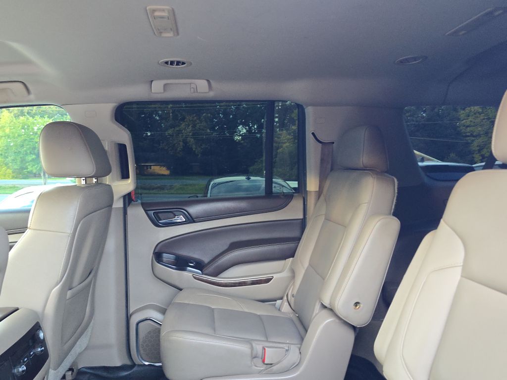 Photo 11 of this CHEVROLET SUBURBAN