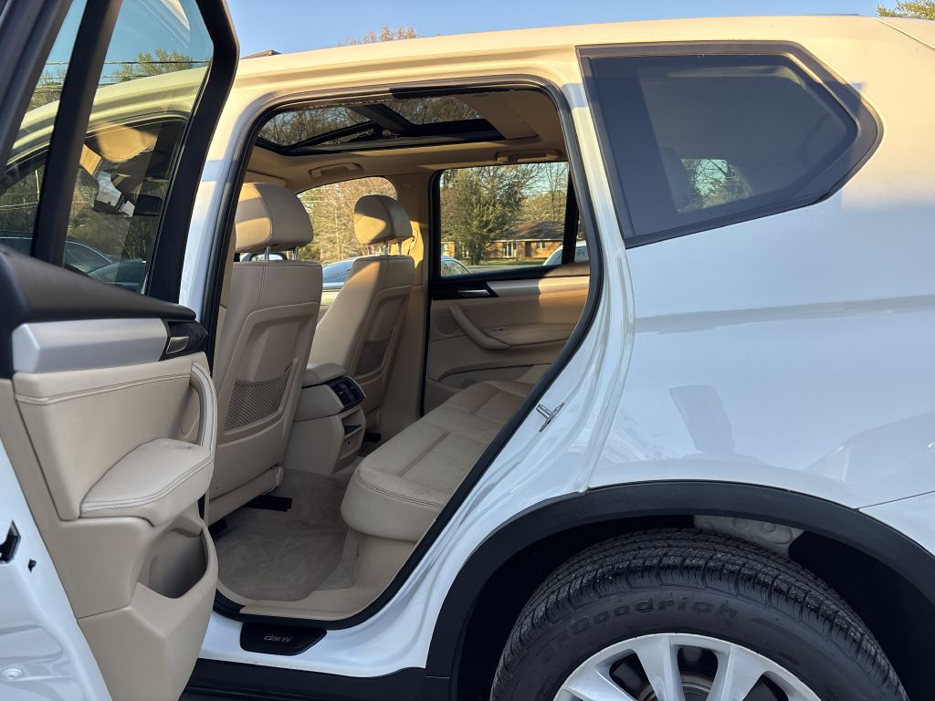 Photo 10 of this BMW X3