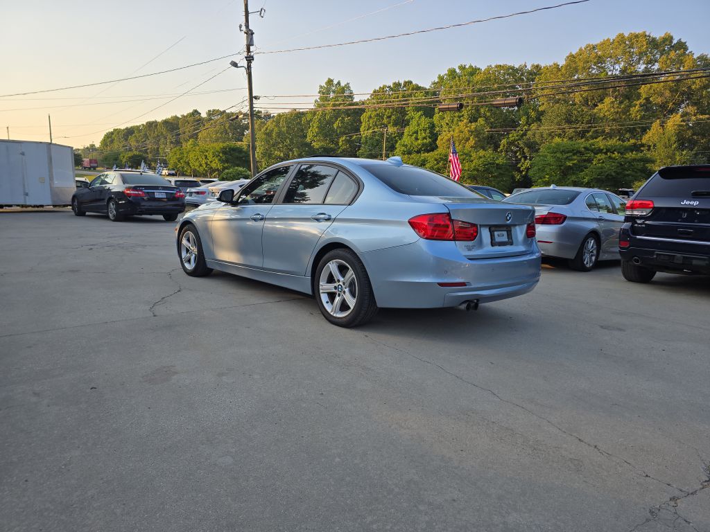 Photo 4 of this BMW 328
