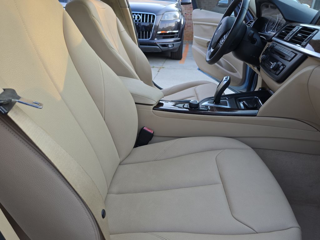 Photo 18 of this BMW 328