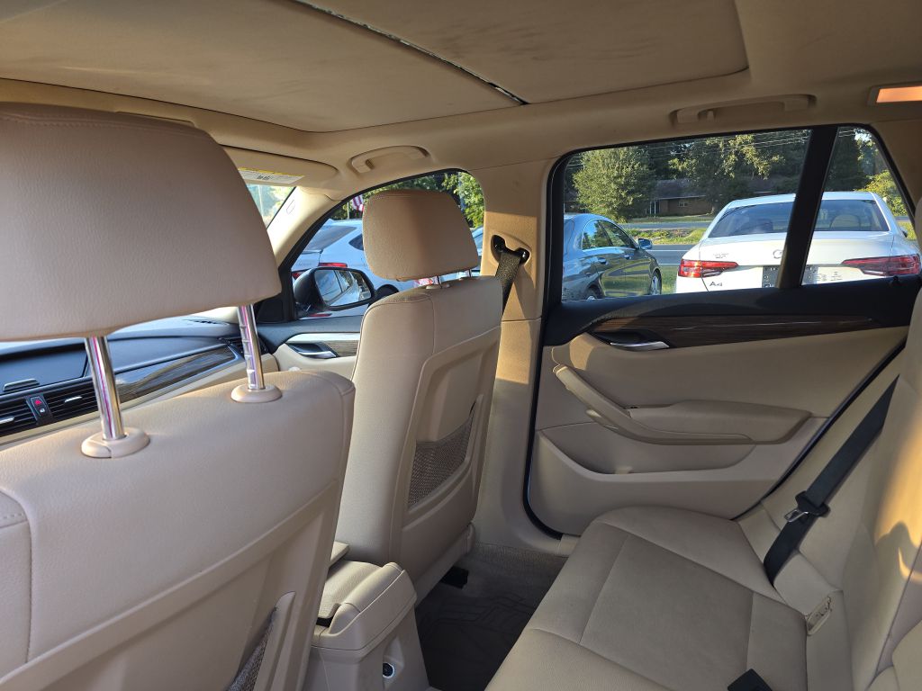 Photo 12 of this BMW X1