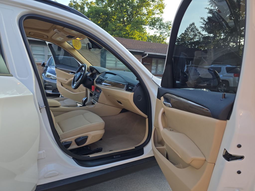 Photo 16 of this BMW X1