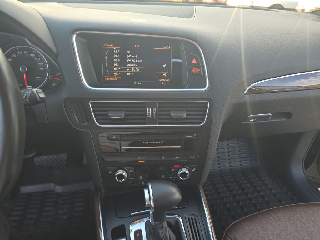 Photo 14 of this AUDI Q5