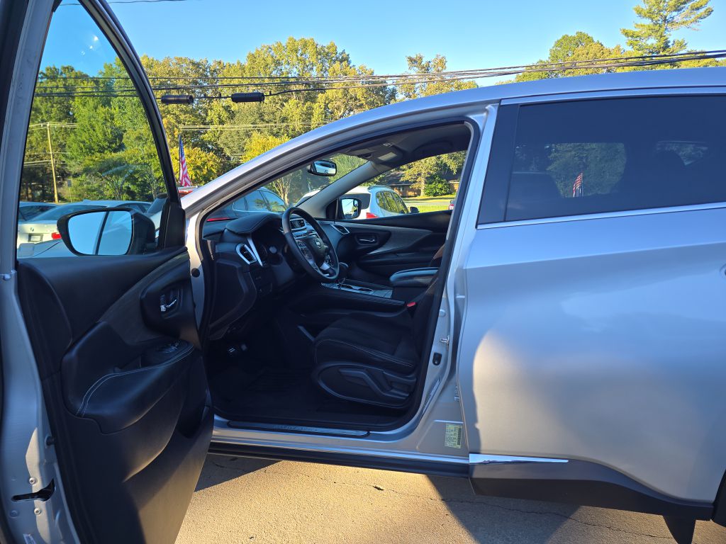 Photo 8 of this NISSAN MURANO